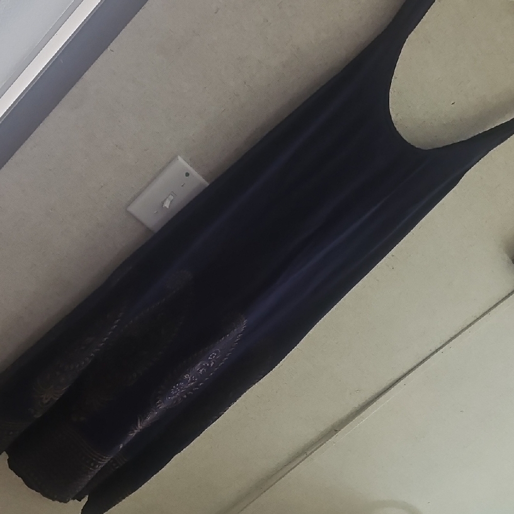 India Boutique Navy Fabric Label with Multicolor Motifs